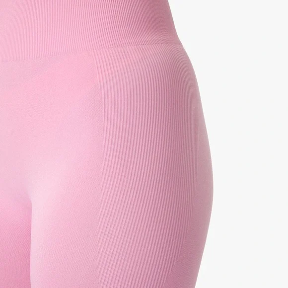 WeWoreWhat Pink Workout Set - Seamless Biker Shorts and V-Neck Bra Top